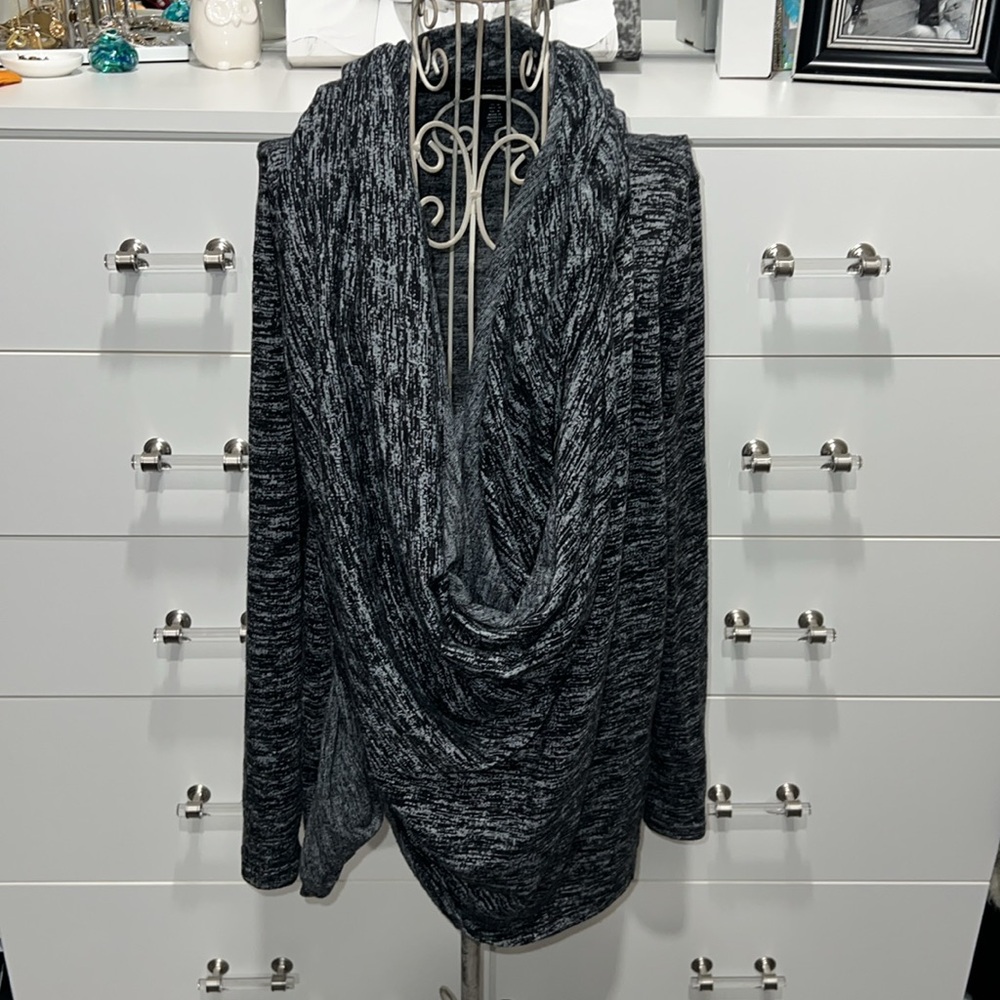 DKNY Jeans cardigan, size M